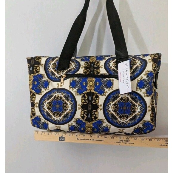 NEW Alice + Olivia By Stacey Bendet Duffel Bag Sport Weekender Romance Pattern - Picture 12 of 16